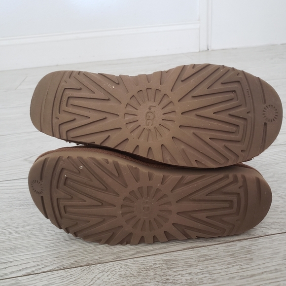 UGG CHESTNUT BAILEY BOW SHEEPSKIN BOOTS, WOMEN US 6 - Picture 6 of 9